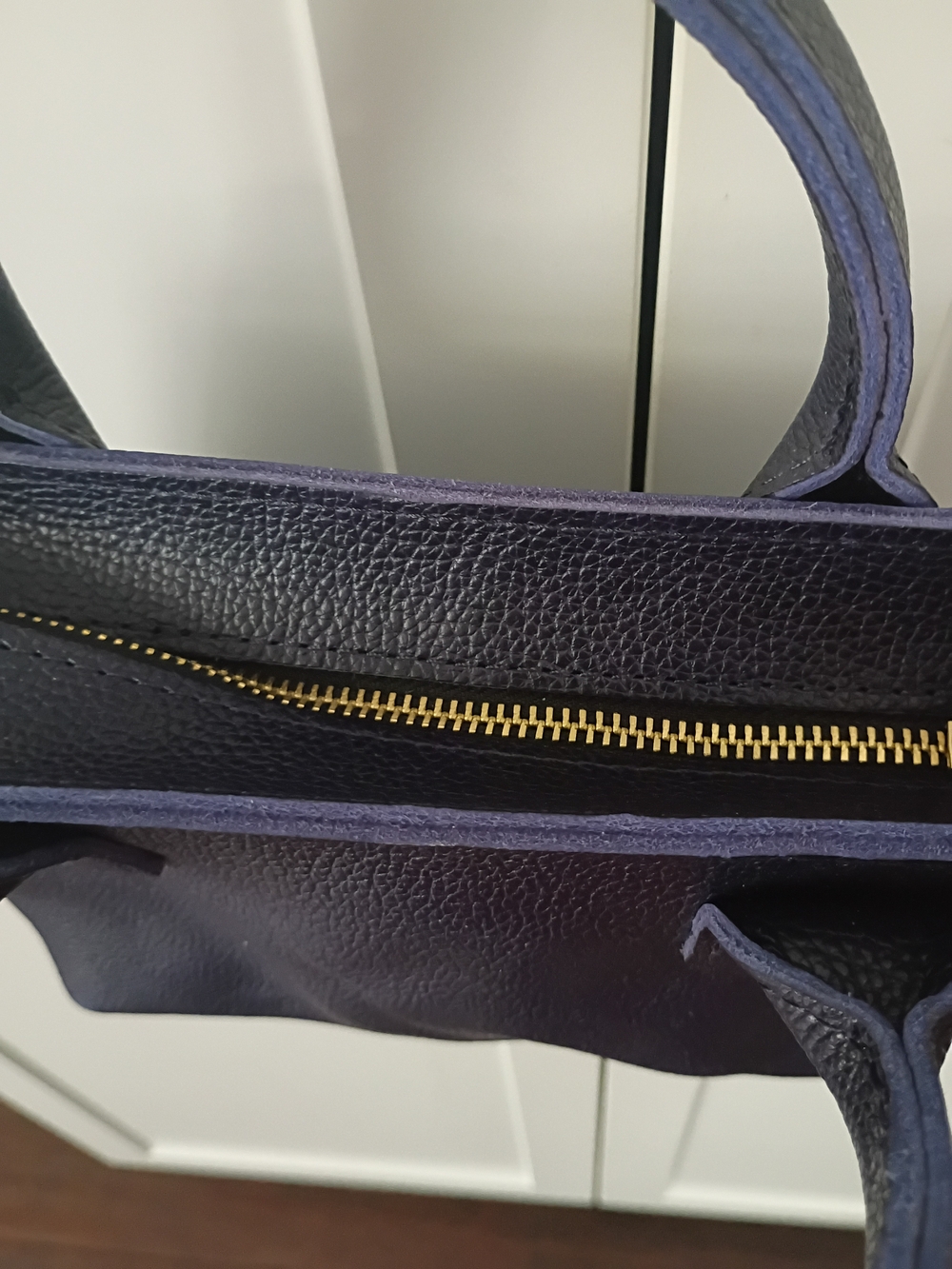 💙Portland Leather Small Rain Drop Cross Body Cobalt Blue w/ Ziipper💙 - Picture 8 of 15